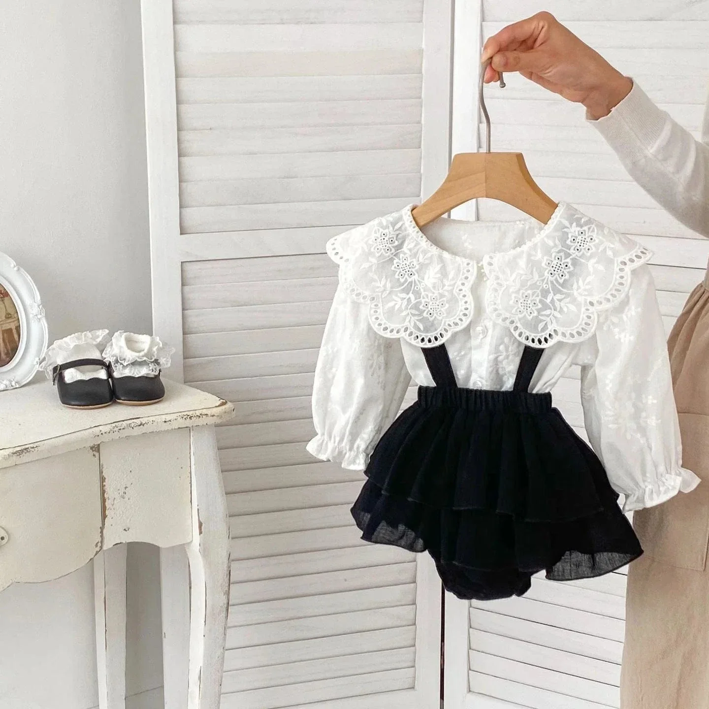 The Little Heiress Bodysuit Set - Image 4