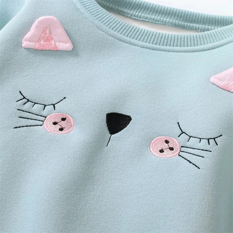 DreamWeave Fleece-Lined Sweatshirt - Image 4