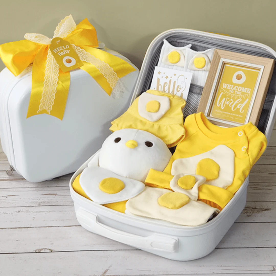 Egg Yolk Baby Gift Set