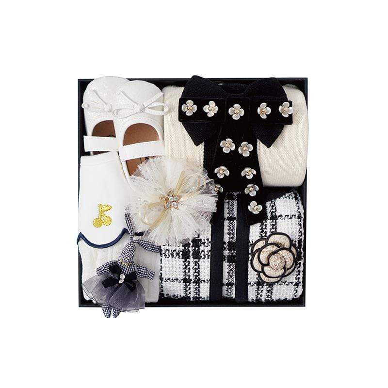Fashionable Girl Baby Gift Set - Image 7