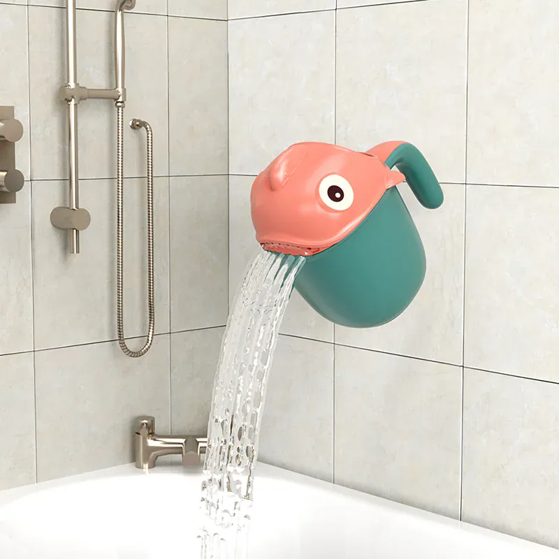 Finley the Fish Bath Rinse Cup - Image 2