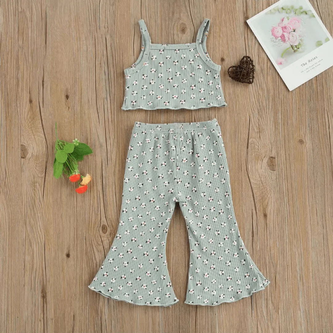 Flare Pants and Singlet Outfit - Image 4