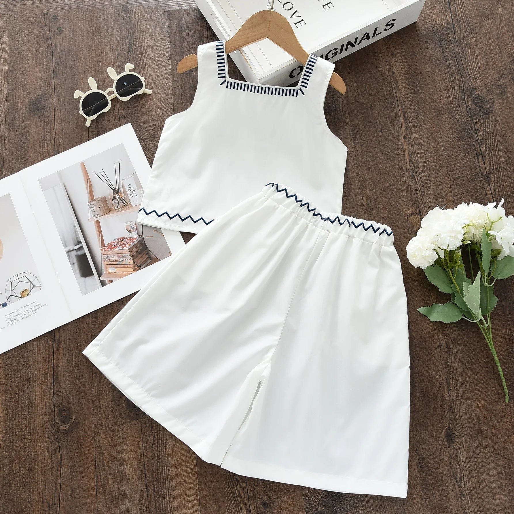 Girls' Embroidered Outfit - Image 7