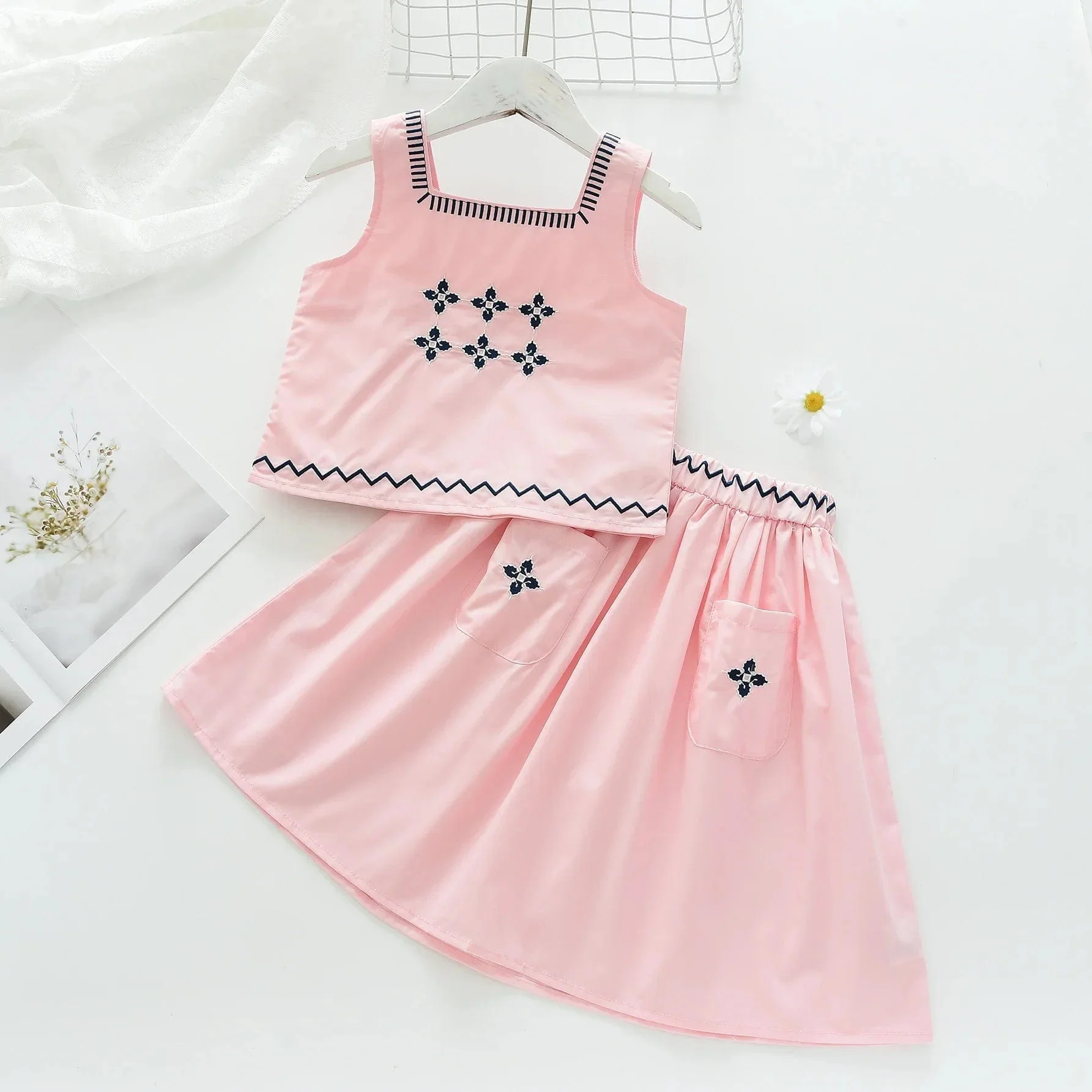 Girls' Embroidered Outfit - Image 9