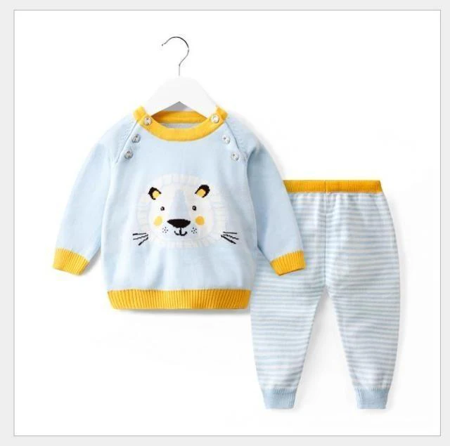 Lion Design Sweater and Track Pants Set - Image 4