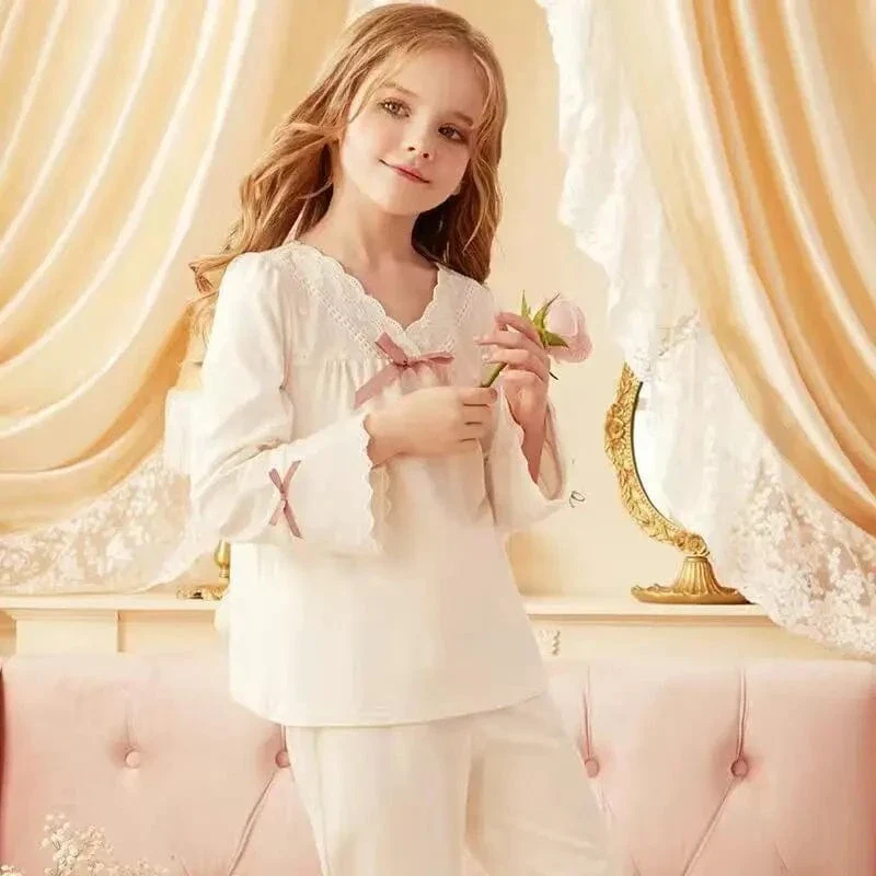 Princess Style Loungewear with Long Sleeves - Image 8