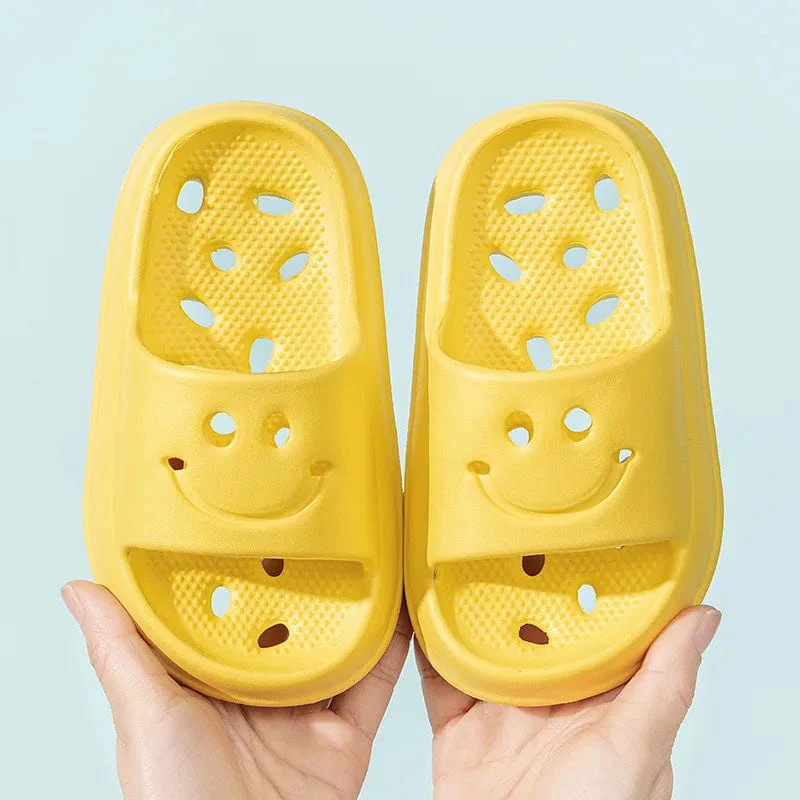 Smiling Face Children Slippers - Image 11