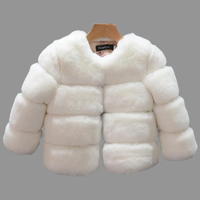 Stylish Faux Fur Coat - Image 3