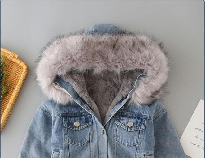 Trendy Denim Jacket - Image 4