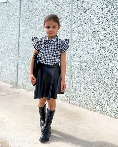 Trendy Plaid Outfit - Image 3