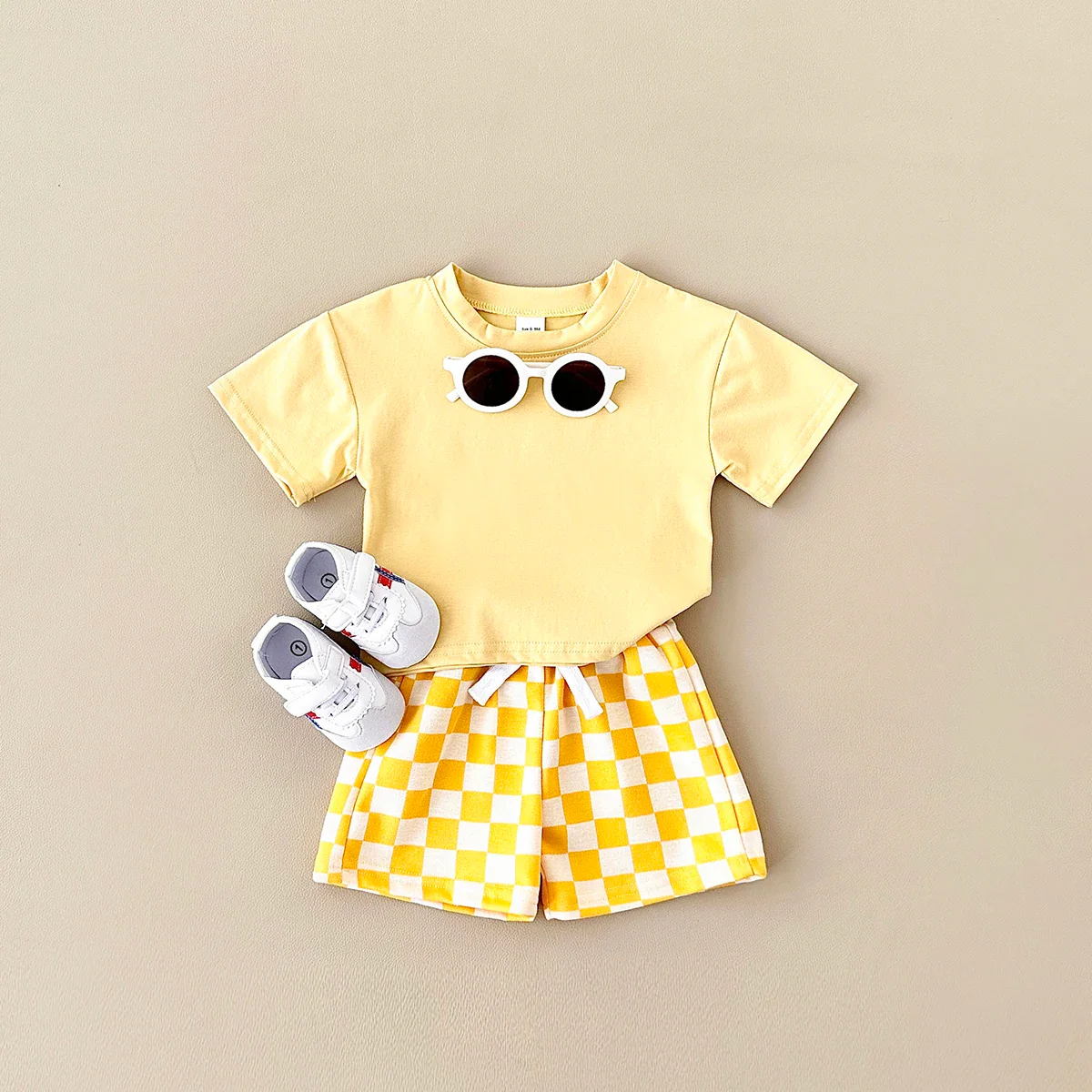 Unisex Solid T-shirt & Plaid Shorts Set - Image 13