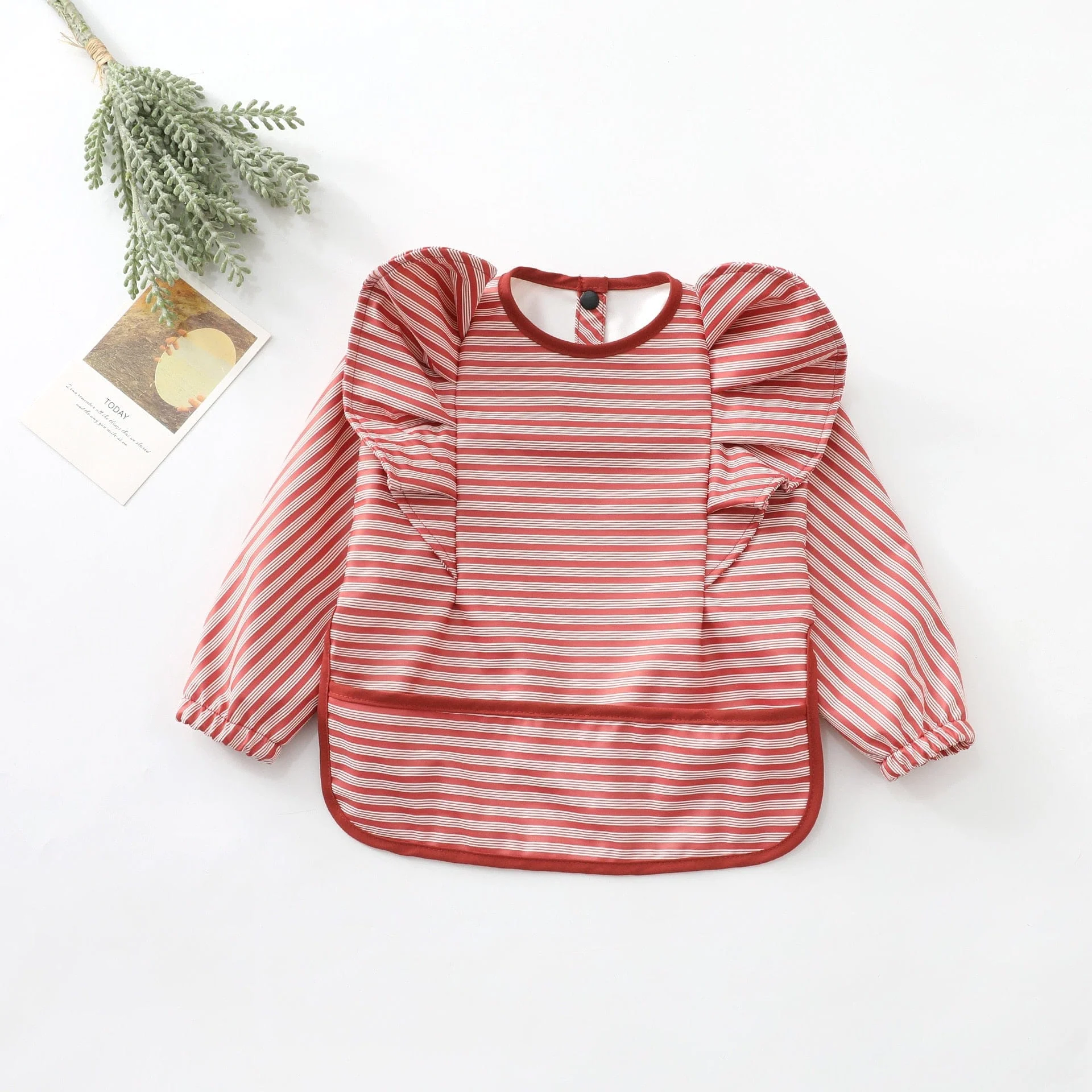 Waterproof Baby Feeding Bib with Pocket - Image 7