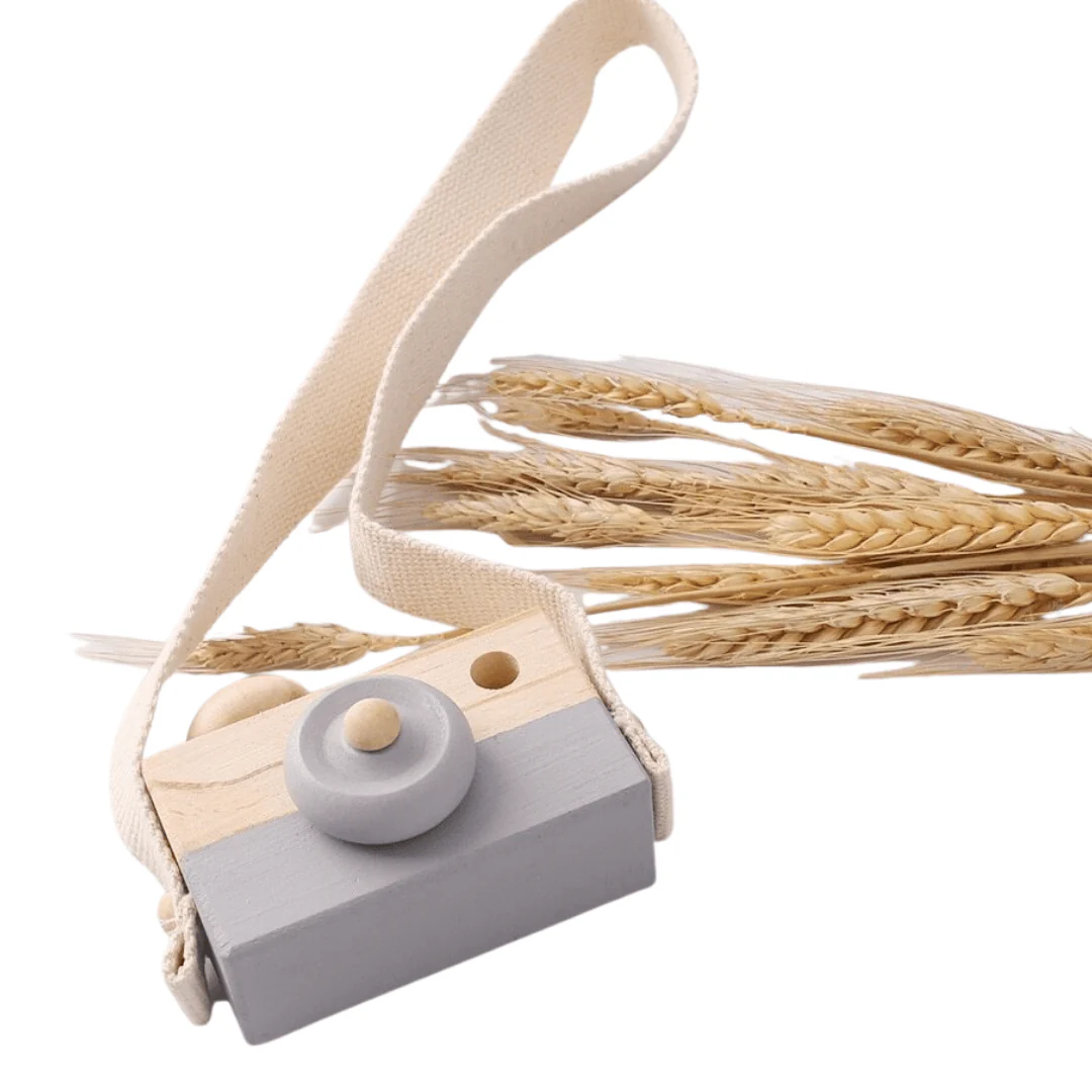 Wooden Camera Toy - Image 6